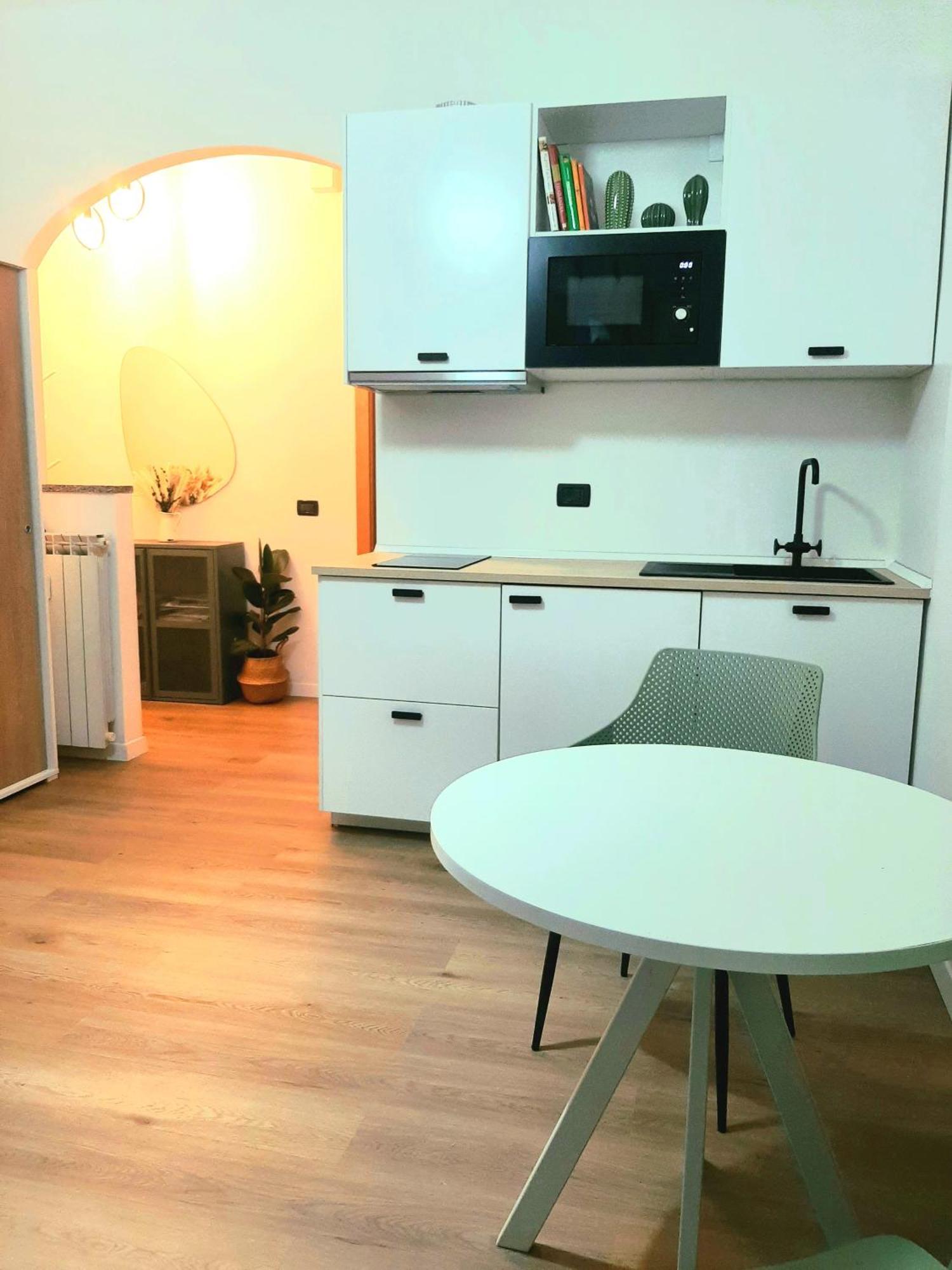 Mami Home Кормано Екстериор снимка