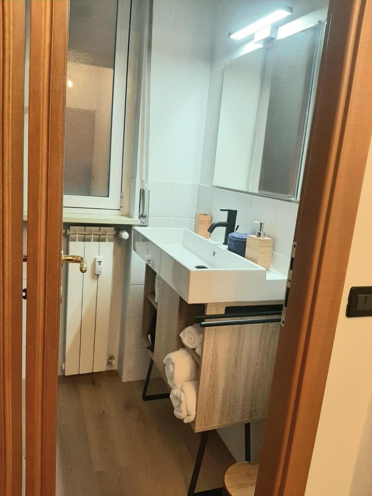 Mami Home Кормано Екстериор снимка